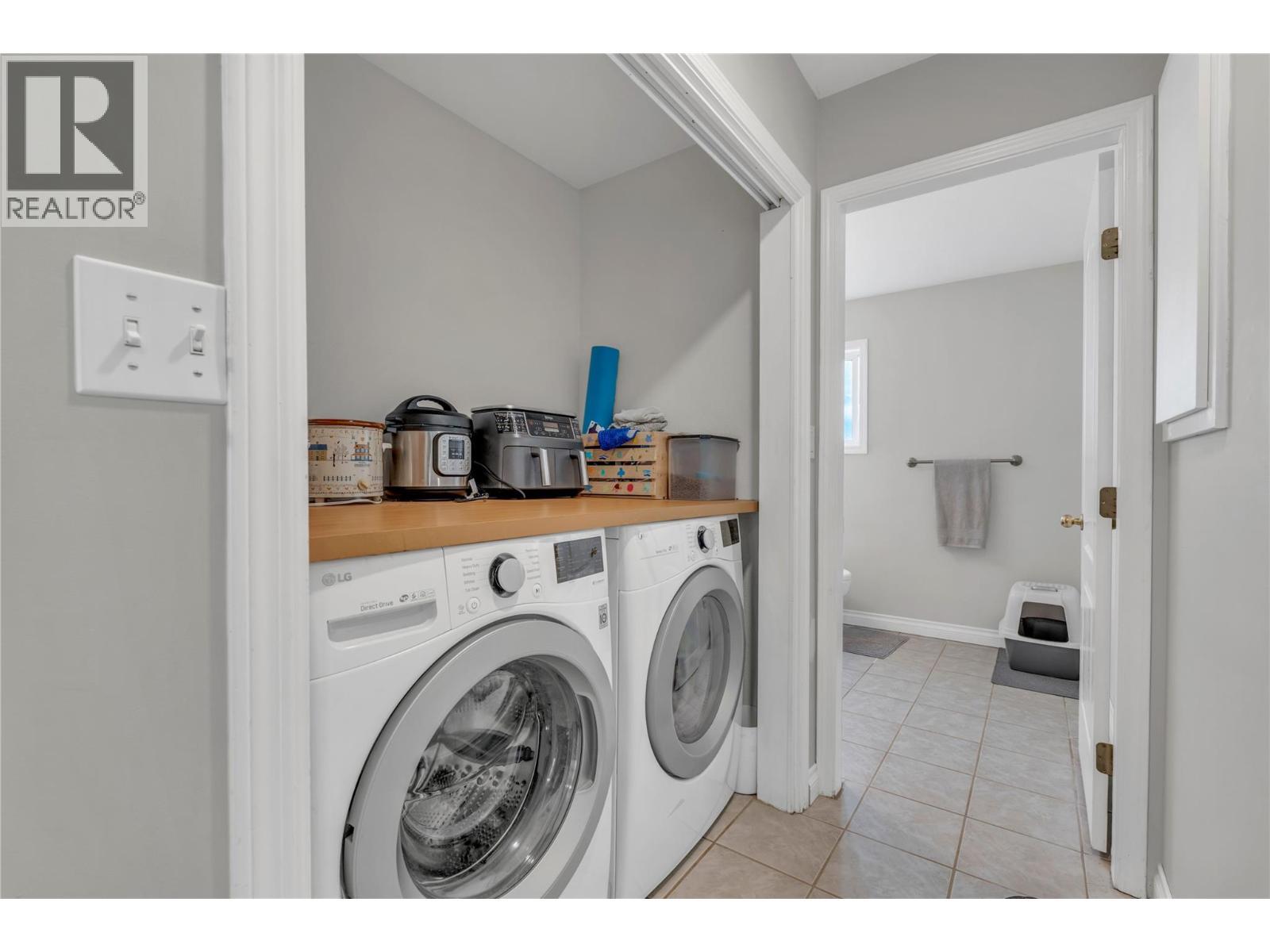 755 Wiseman Place, Naramata, BC - Indoor Photo Showing Laundry Room