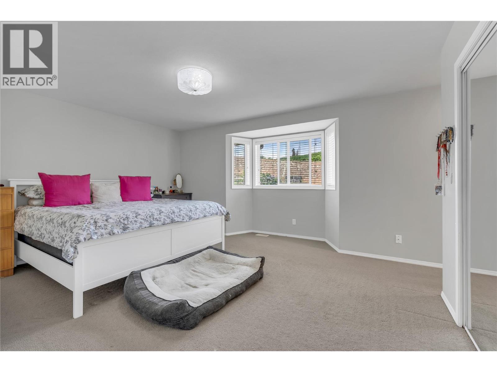 755 Wiseman Place, Naramata, BC - Indoor Photo Showing Bedroom