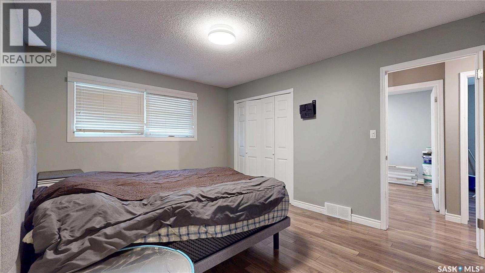 6 Higgins Bay, Regina, SK - Indoor Photo Showing Bedroom