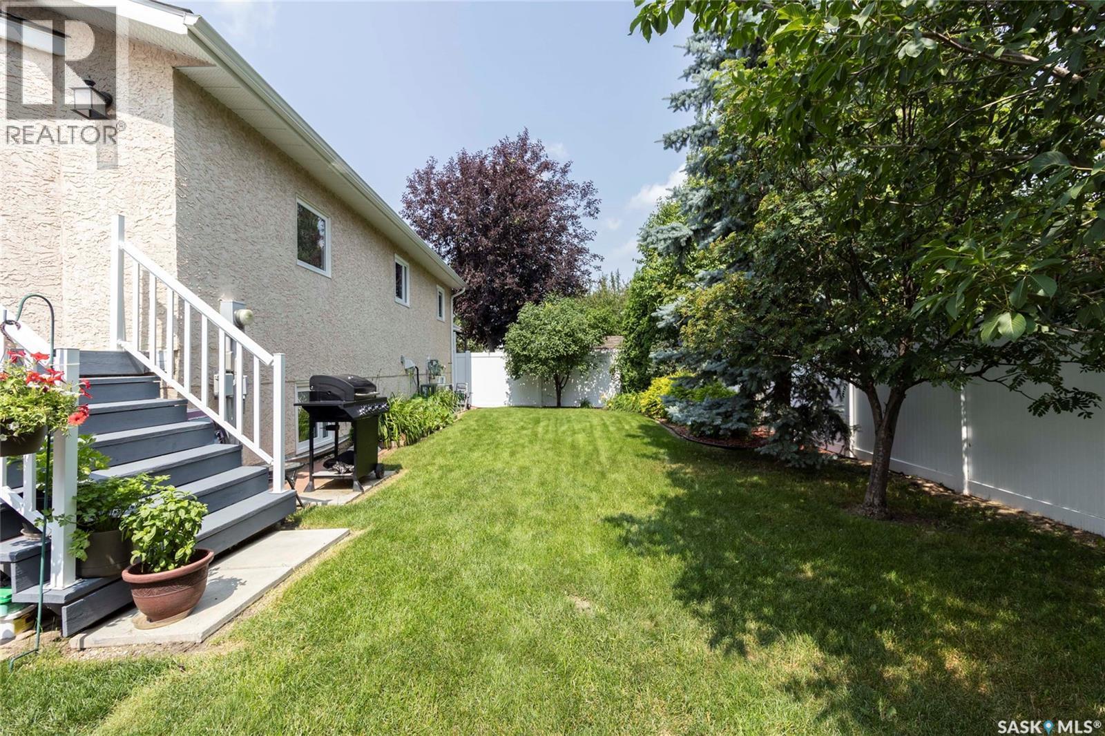 439 Fairbrother Court, Saskatoon, SK - Outdoor