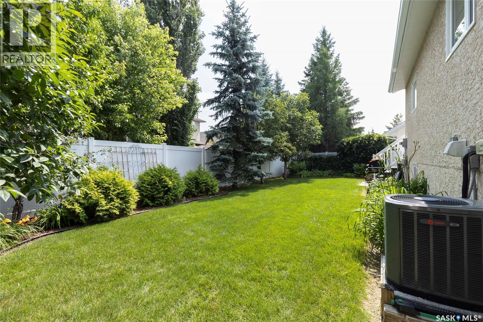 439 Fairbrother Court, Saskatoon, SK - Outdoor With Backyard