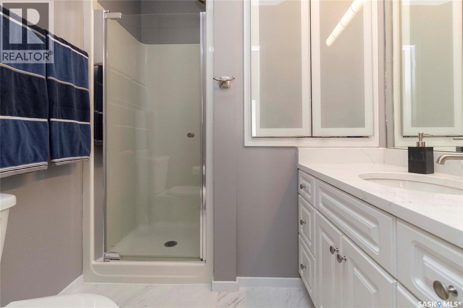 439 Fairbrother Court, Saskatoon, SK - Indoor Photo Showing Bathroom