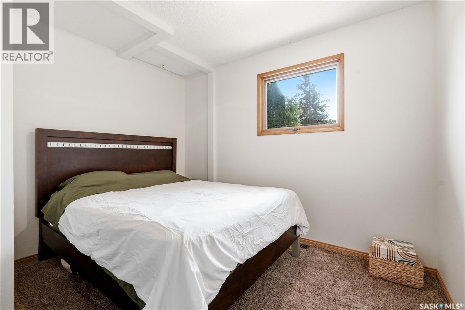 133 113Th Street W, Saskatoon, SK - Indoor Photo Showing Bedroom