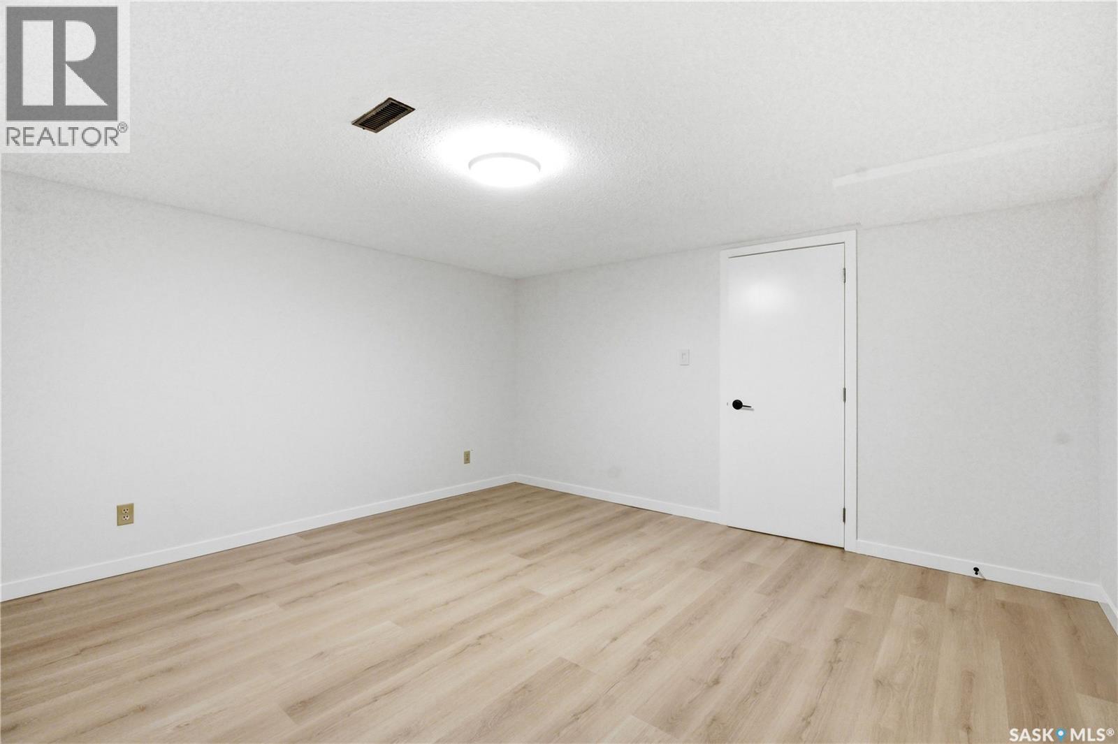 133 113Th Street W, Saskatoon, SK - Indoor Photo Showing Other Room