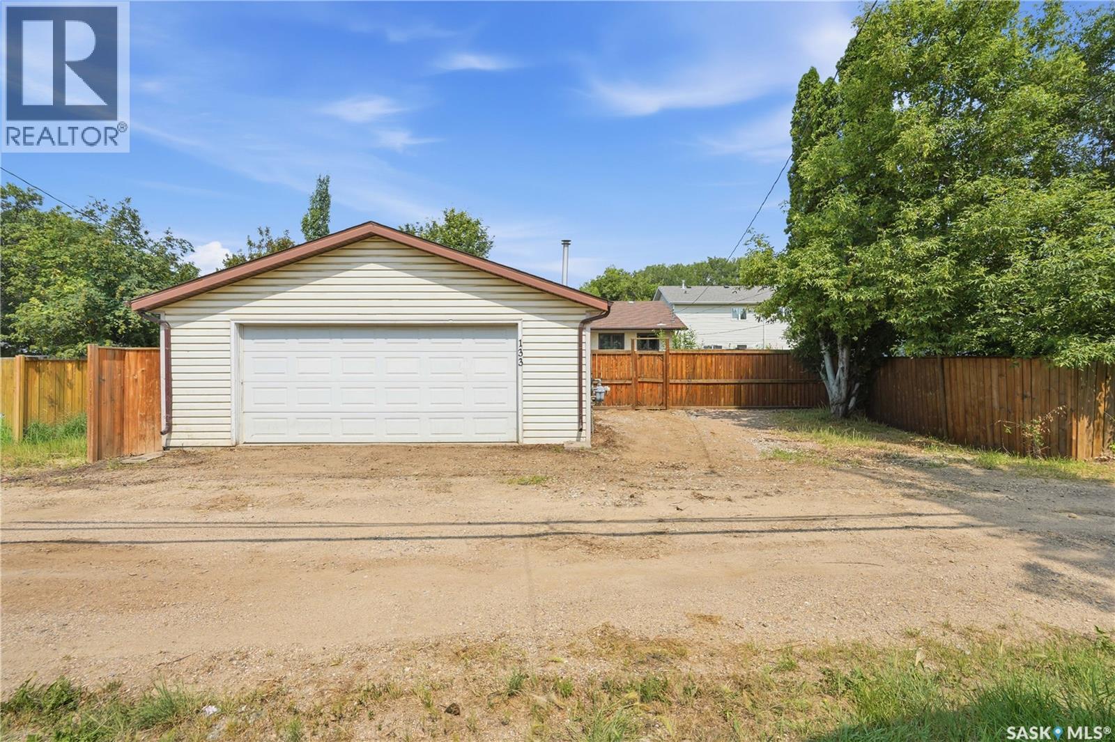 133 113Th Street W, Saskatoon, SK - Outdoor