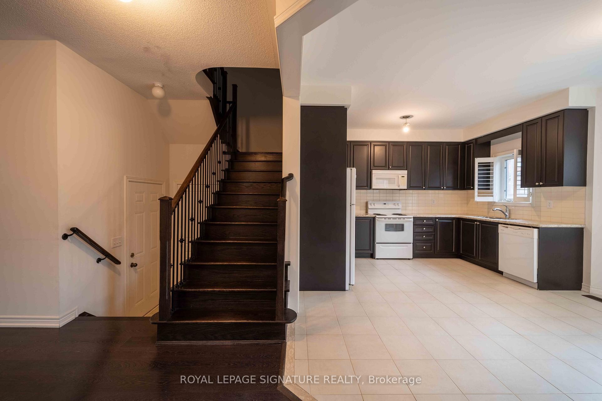 5570 Meadowcrest Avenue, Mississauga, ON