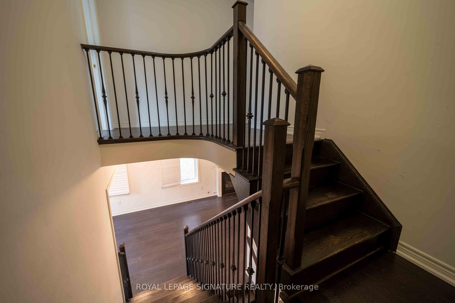 5570 Meadowcrest Avenue, Mississauga, ON