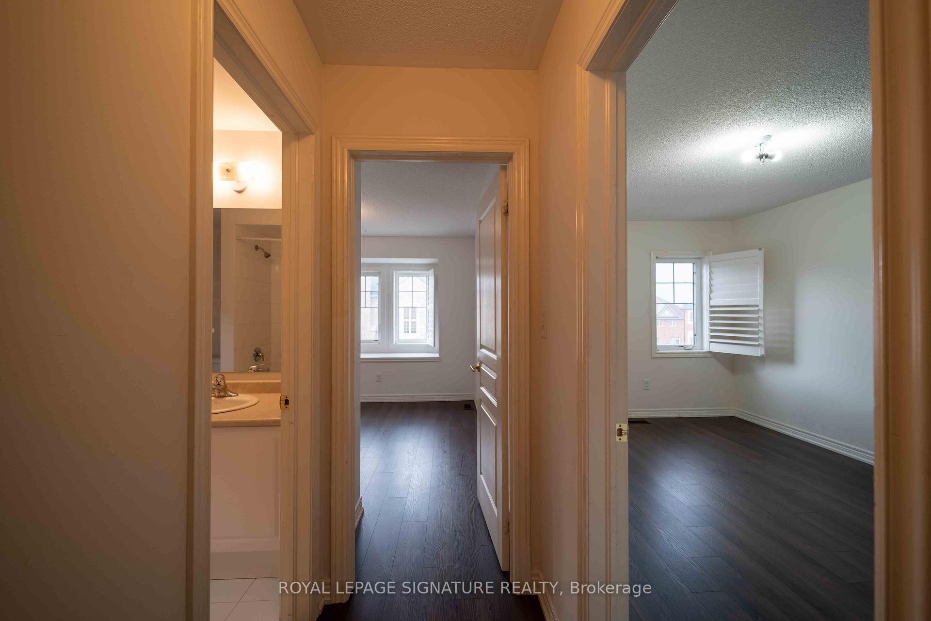 5570 Meadowcrest Avenue, Mississauga, ON