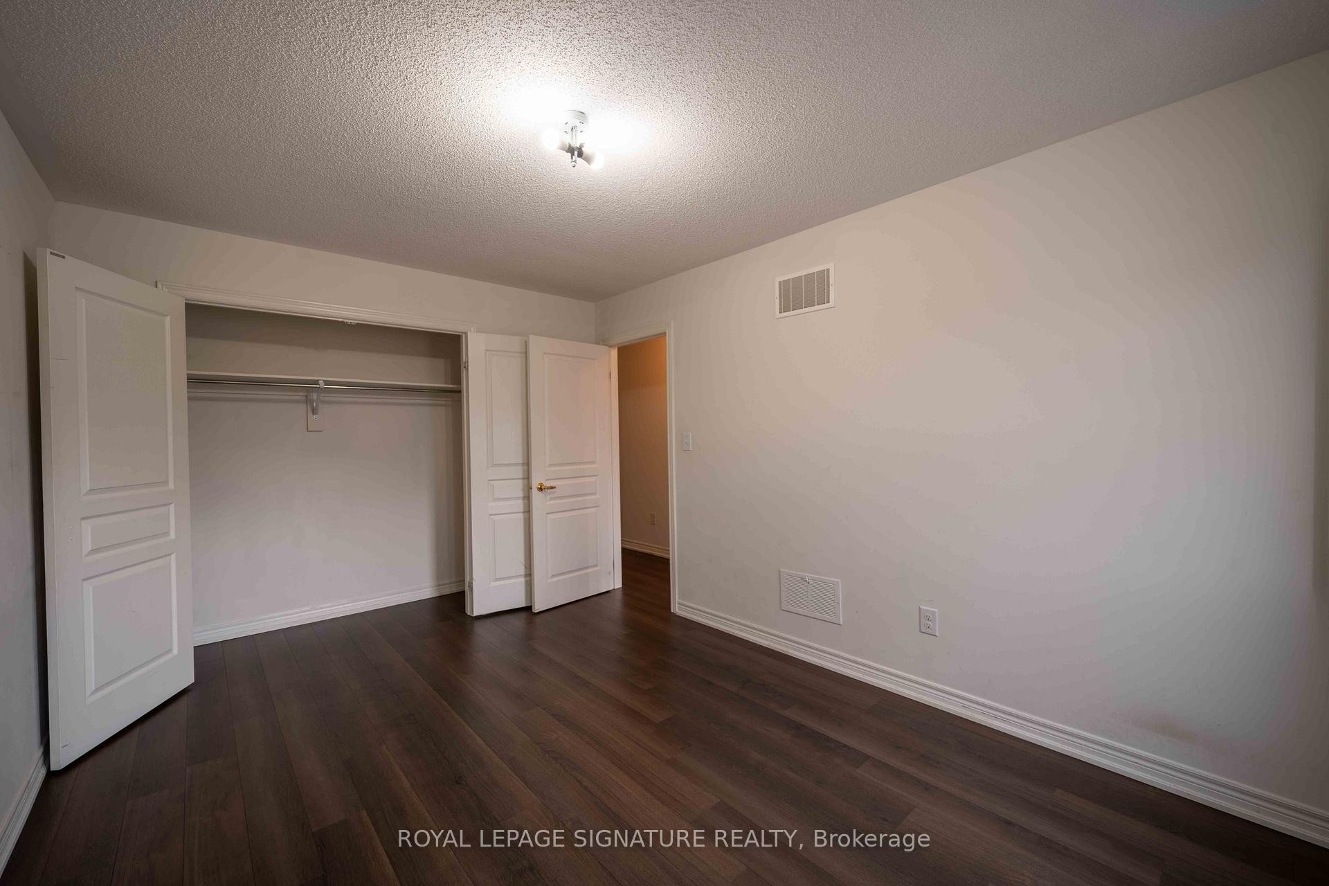 5570 Meadowcrest Avenue, Mississauga, ON