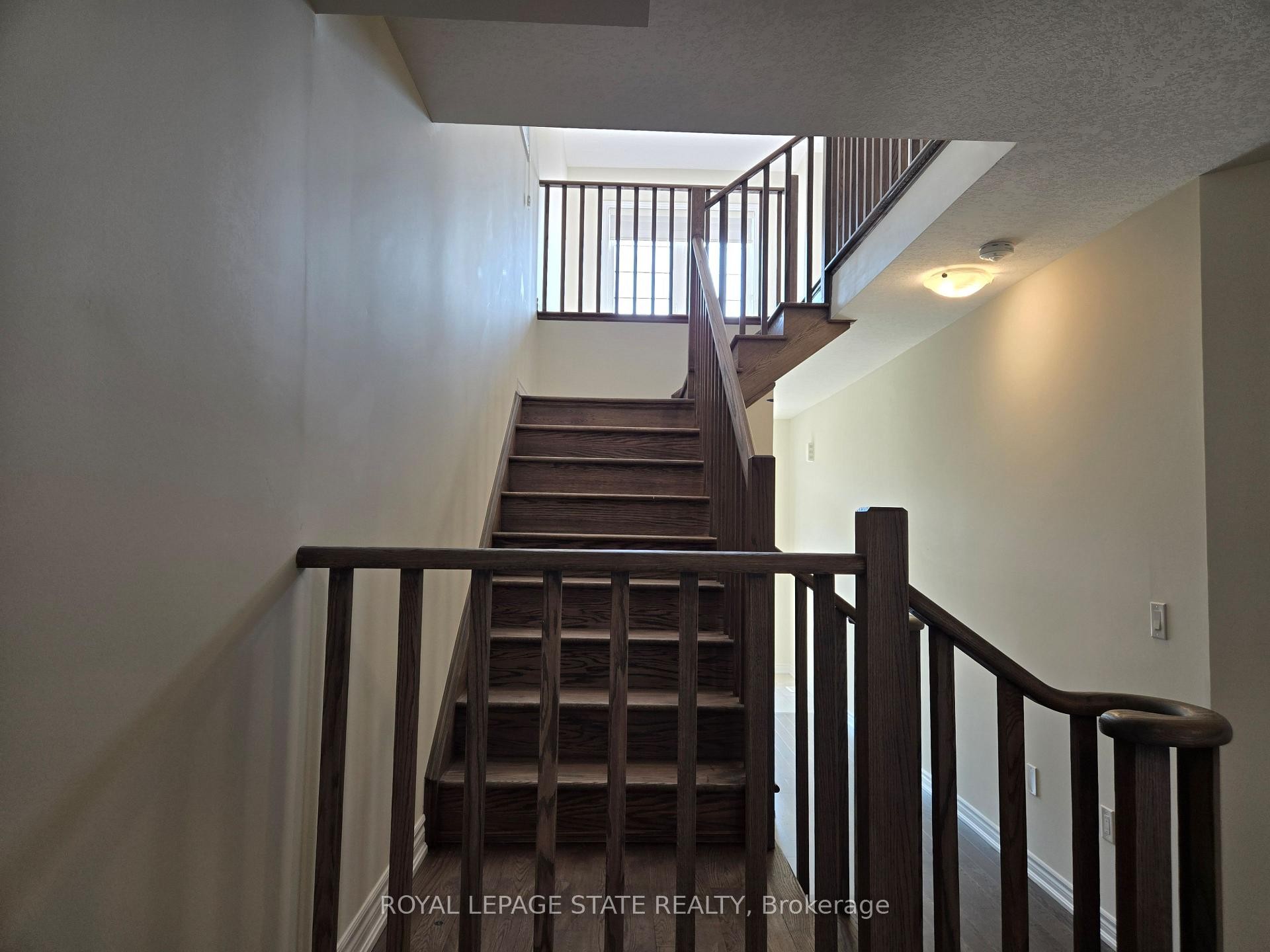 395 Barker Parkway, Thorold, ON - Indoor Photo Showing Other Room