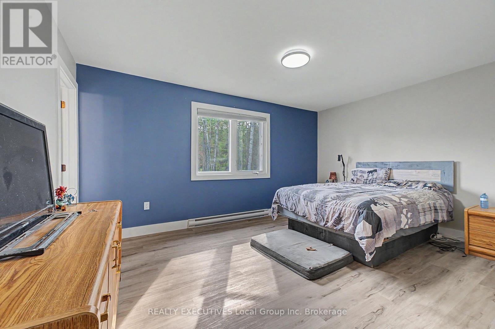 575 Hart Road, Callander, ON - Indoor Photo Showing Bedroom