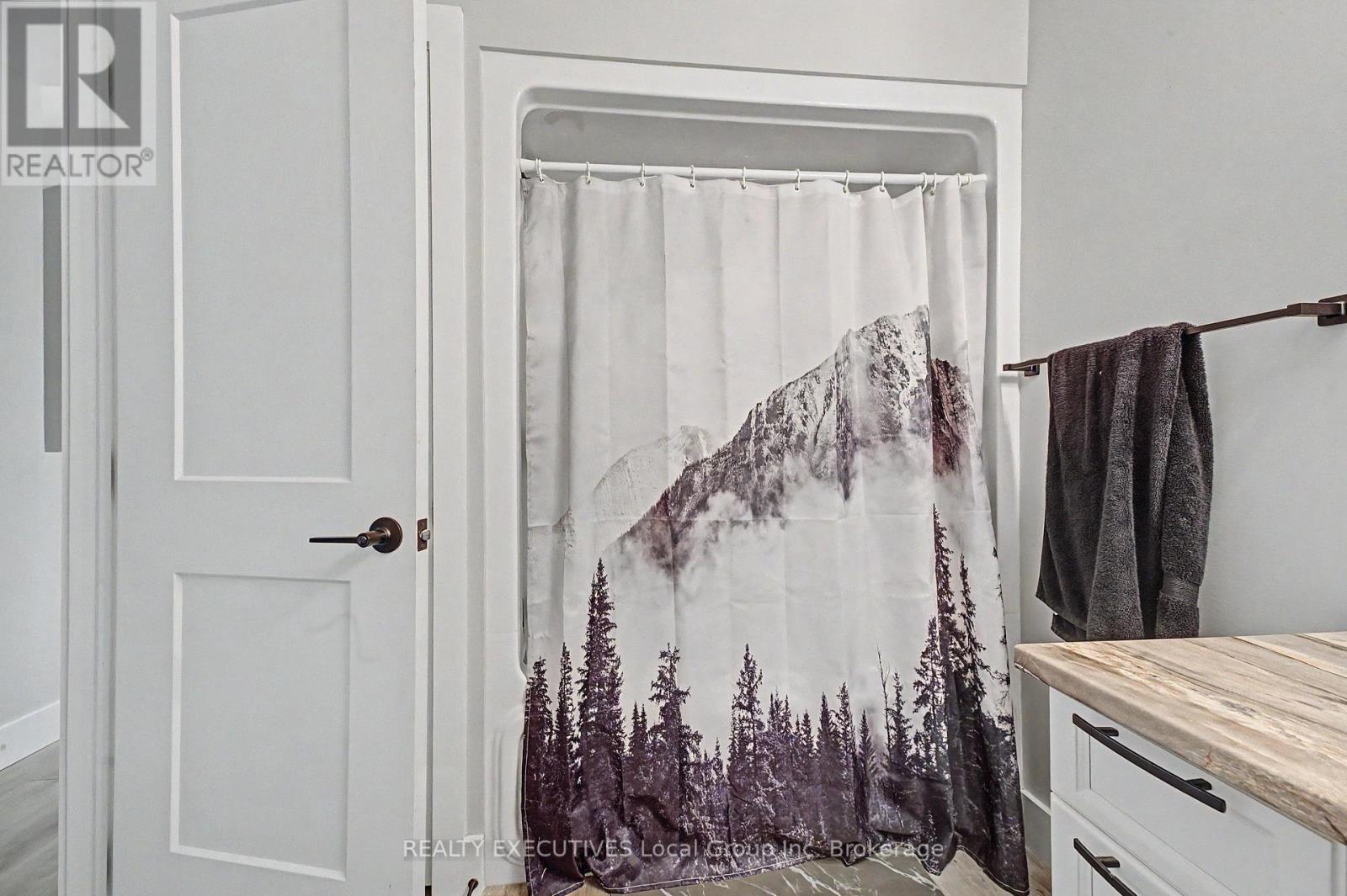 575 Hart Road, Callander, ON - Indoor