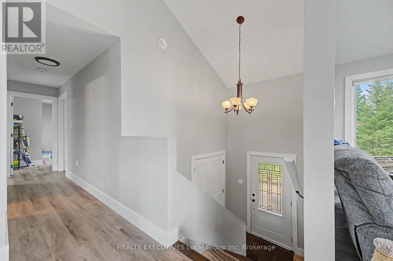 575 Hart Road, Callander, ON - Indoor Photo Showing Other Room
