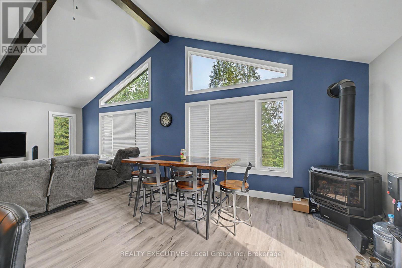 575 Hart Road, Callander, ON - Indoor