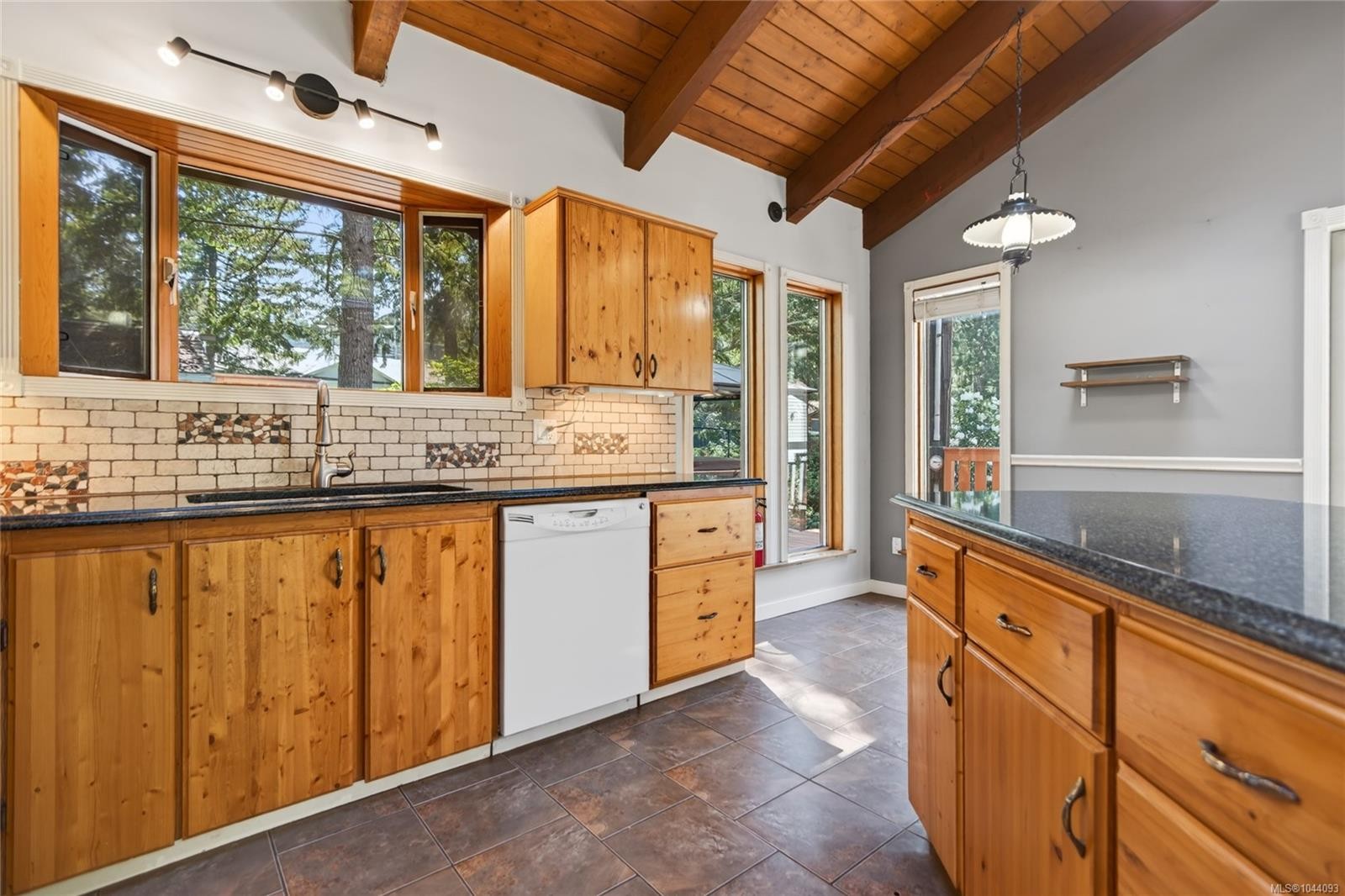 1764 Anderton Rd, Comox, BC