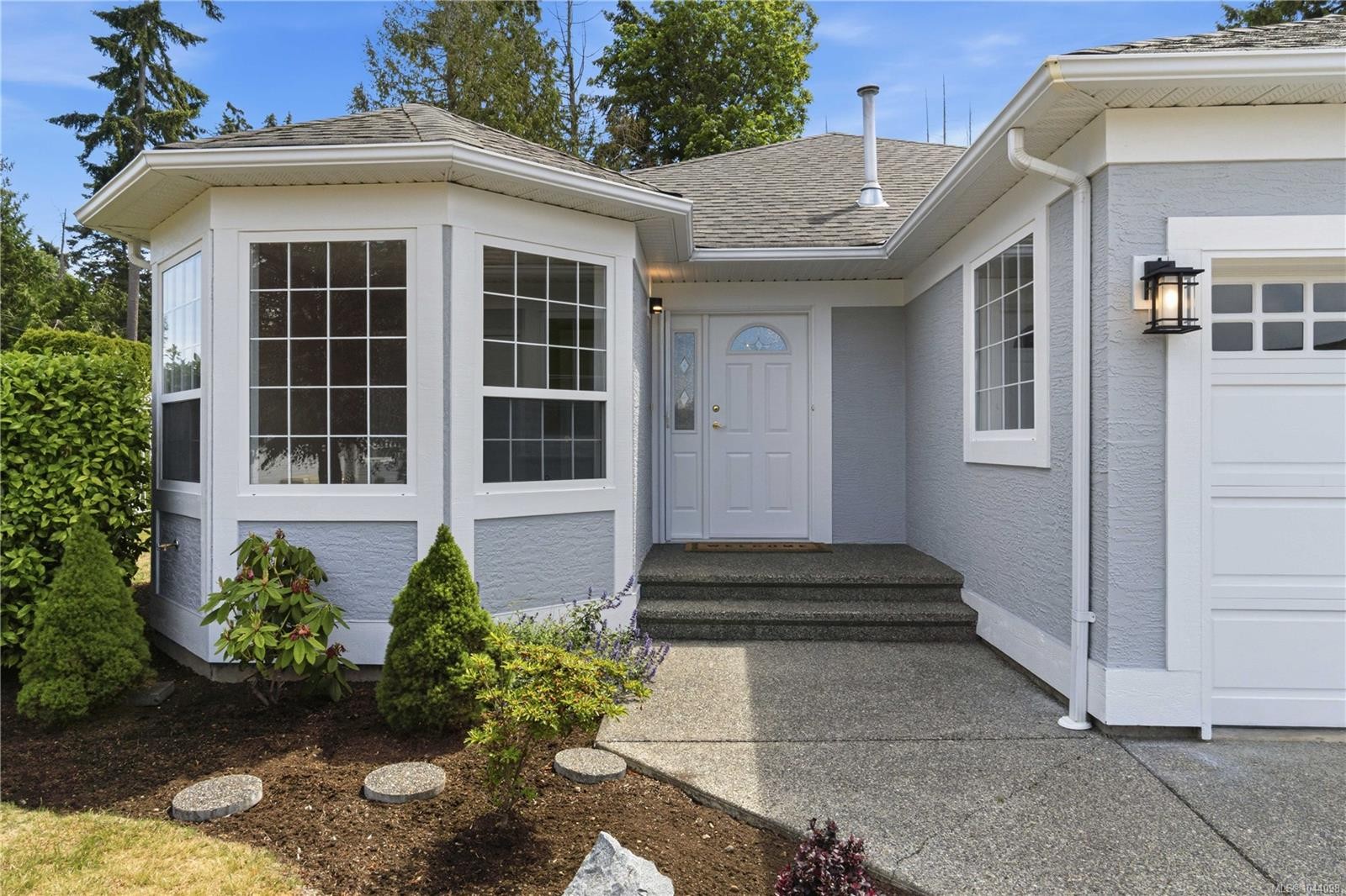 1325 Leeward Way, Qualicum Beach, BC