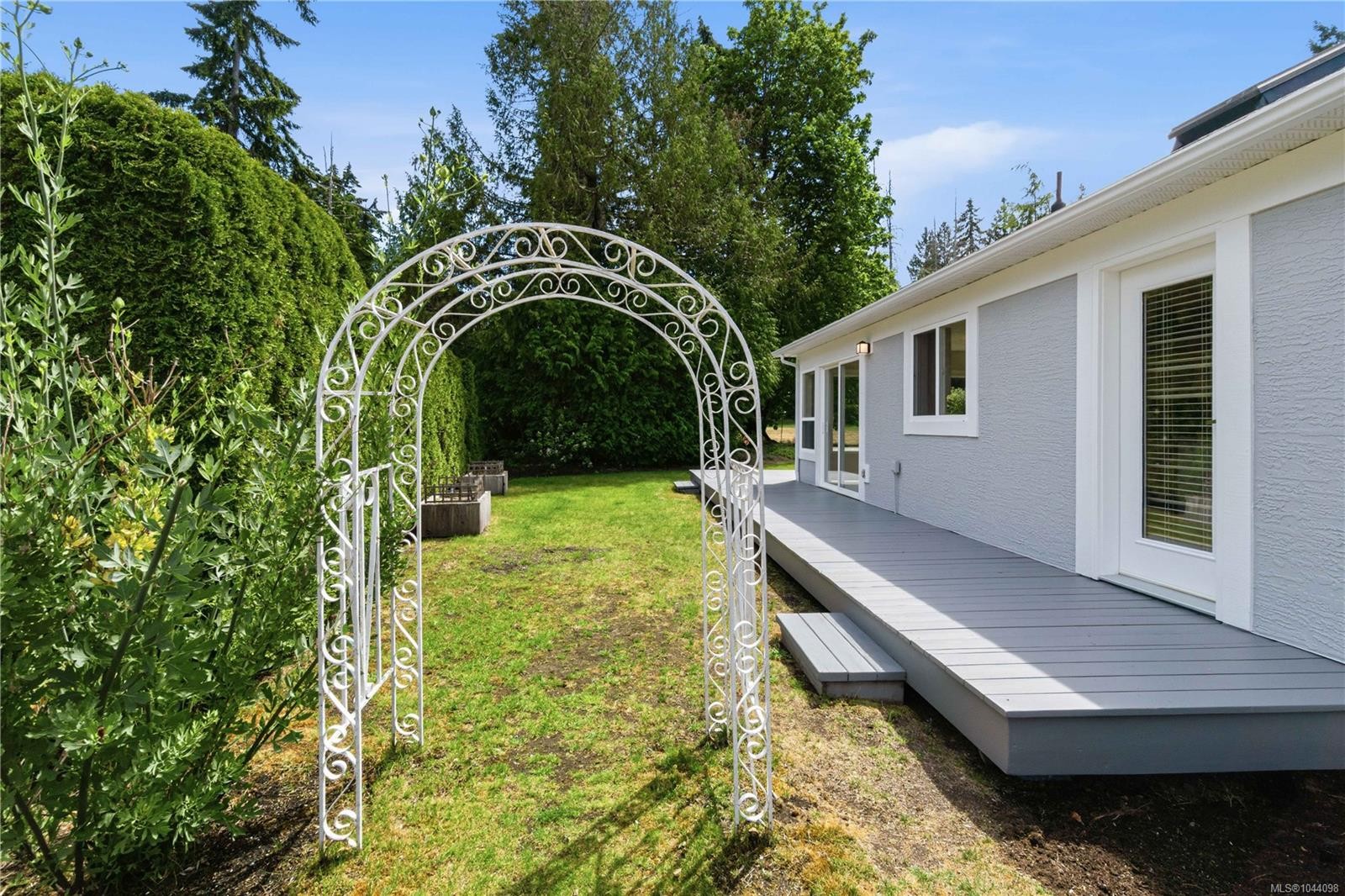 1325 Leeward Way, Qualicum Beach, BC