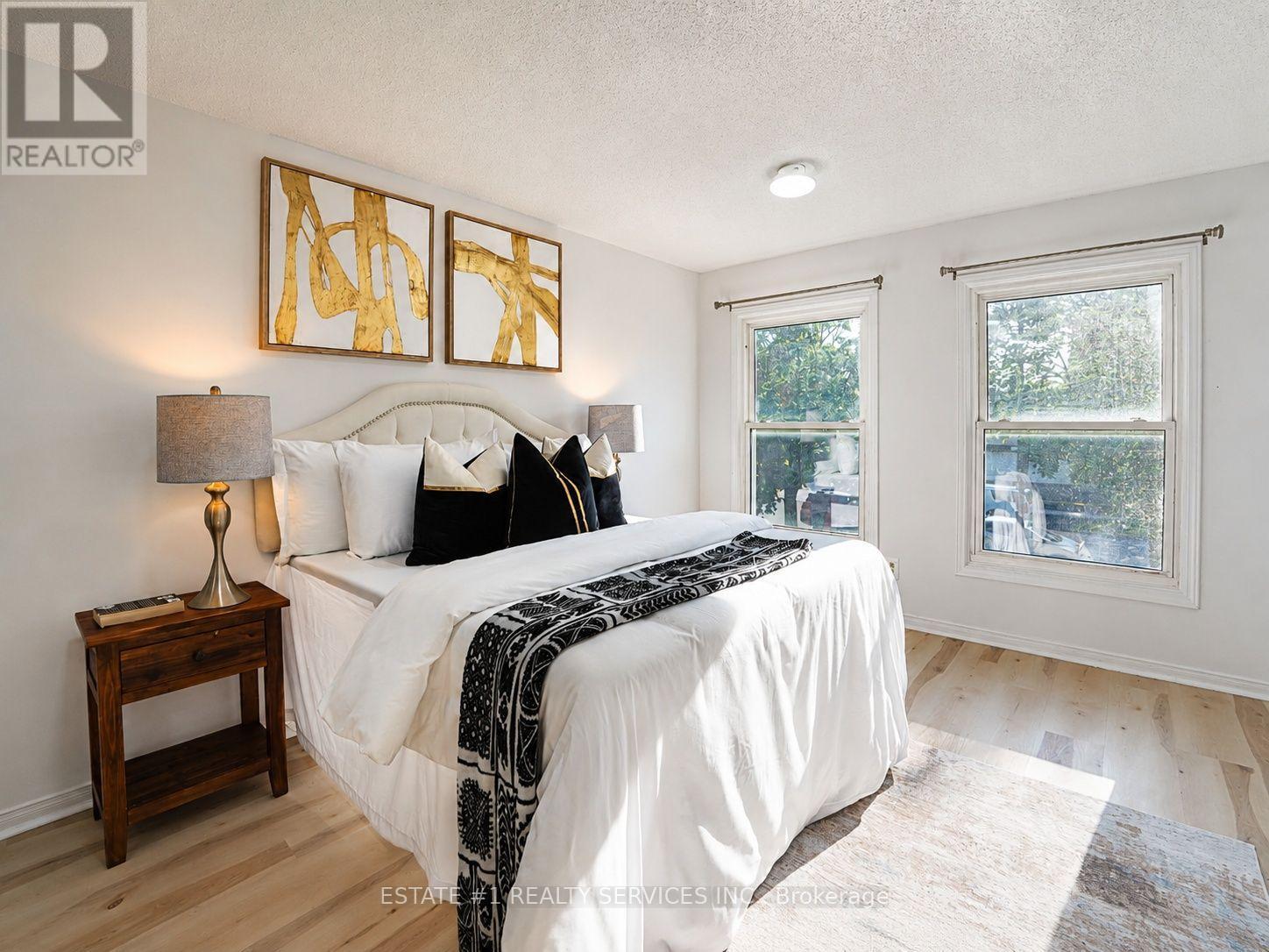 35 Golden Meadow Drive, Kitchener, ON - Indoor Photo Showing Bedroom