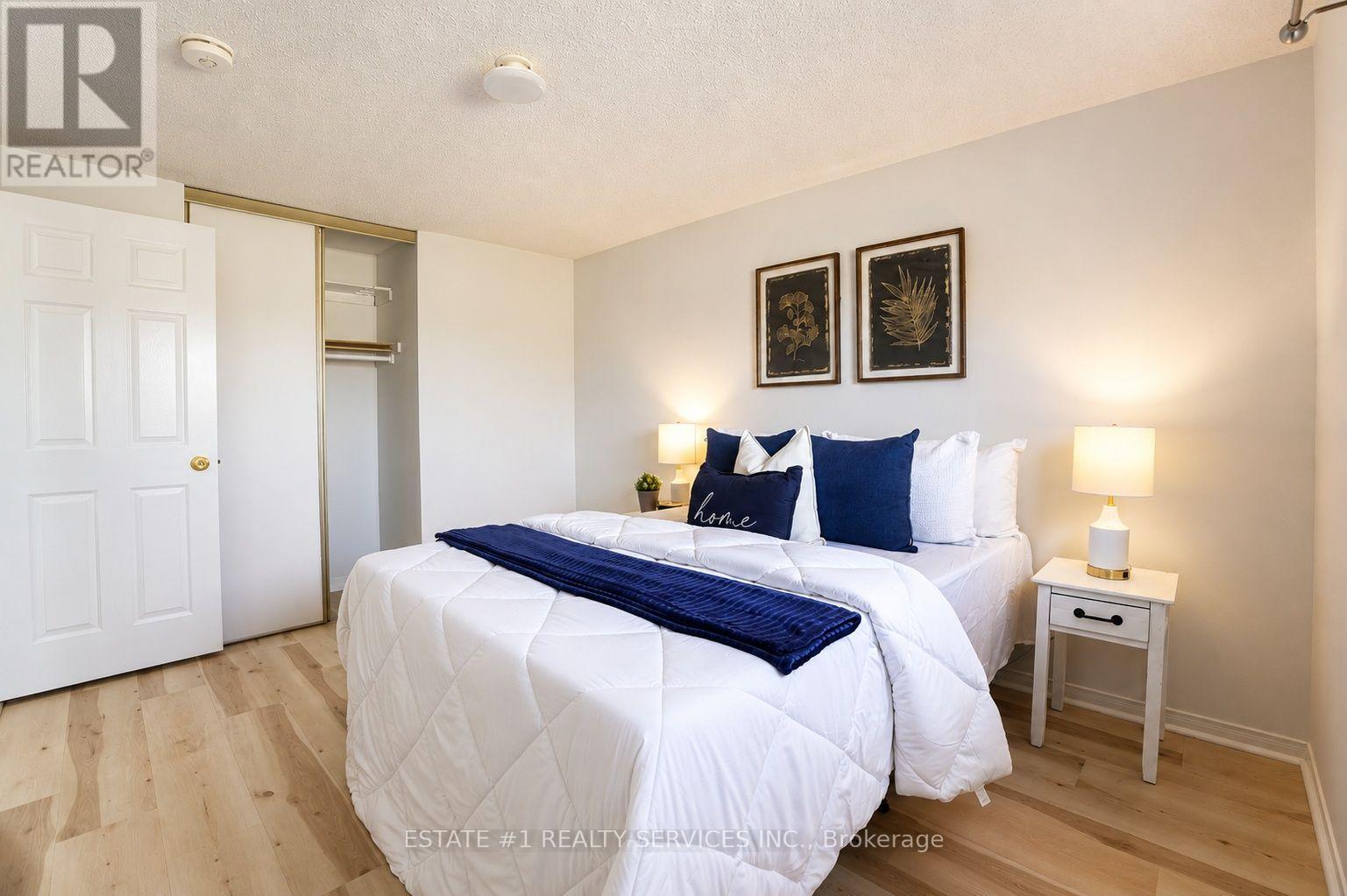 35 Golden Meadow Drive, Kitchener, ON - Indoor Photo Showing Bedroom
