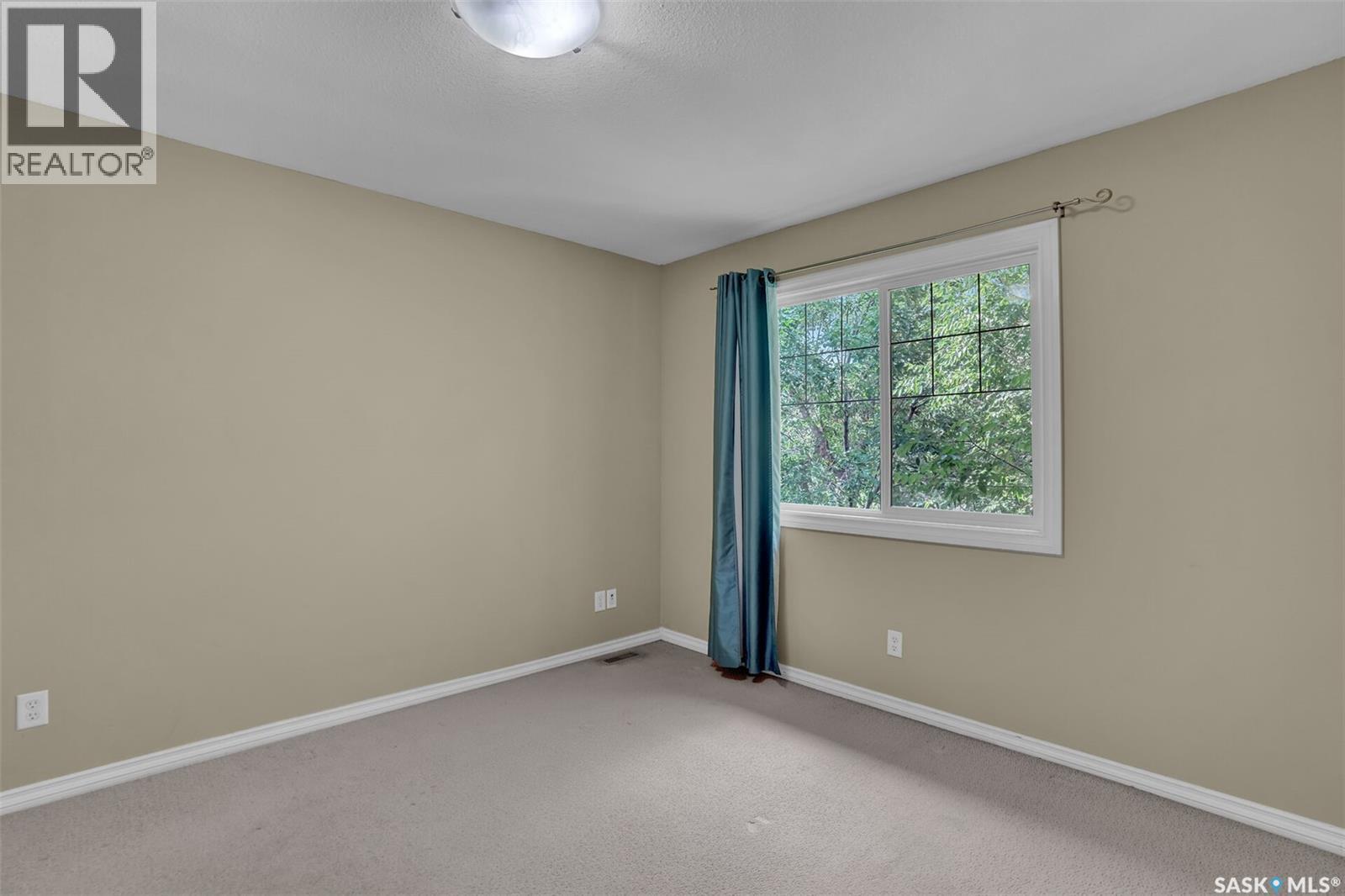 3876 Robinson Street, Regina, SK - Indoor Photo Showing Other Room