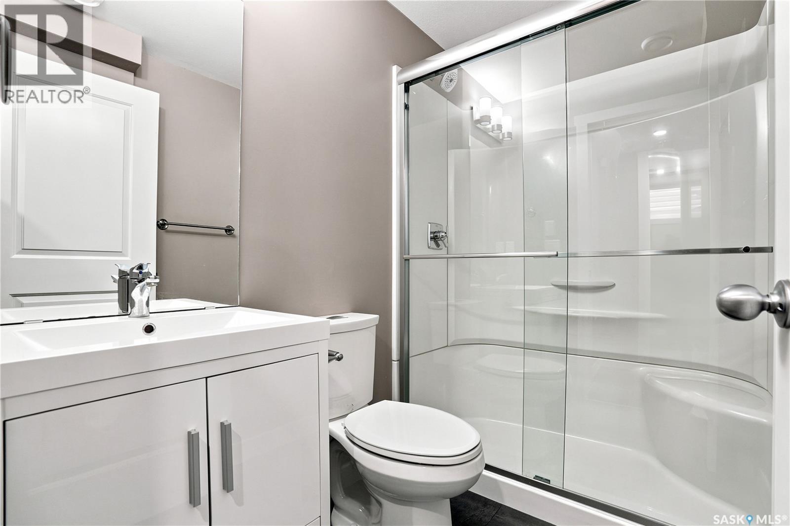 213 Rajput Way, Saskatoon, SK - Indoor Photo Showing Bathroom