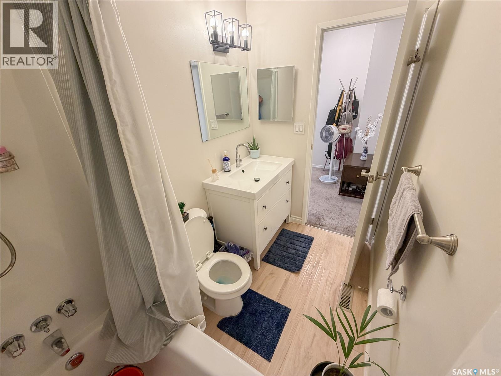 59 1128 Mckercher Drive, Saskatoon, SK - Indoor Photo Showing Bathroom