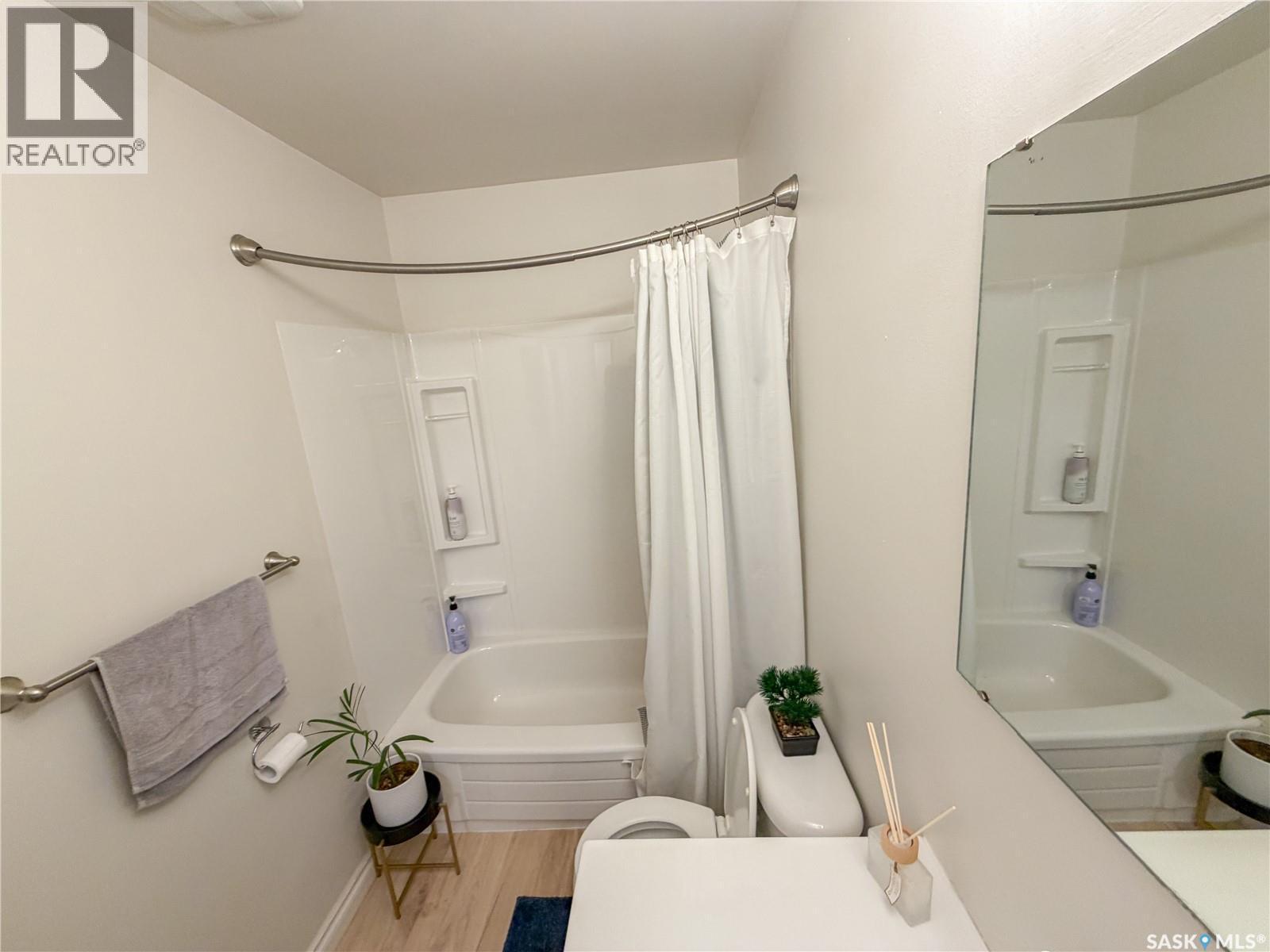 59 1128 Mckercher Drive, Saskatoon, SK - Indoor Photo Showing Bathroom