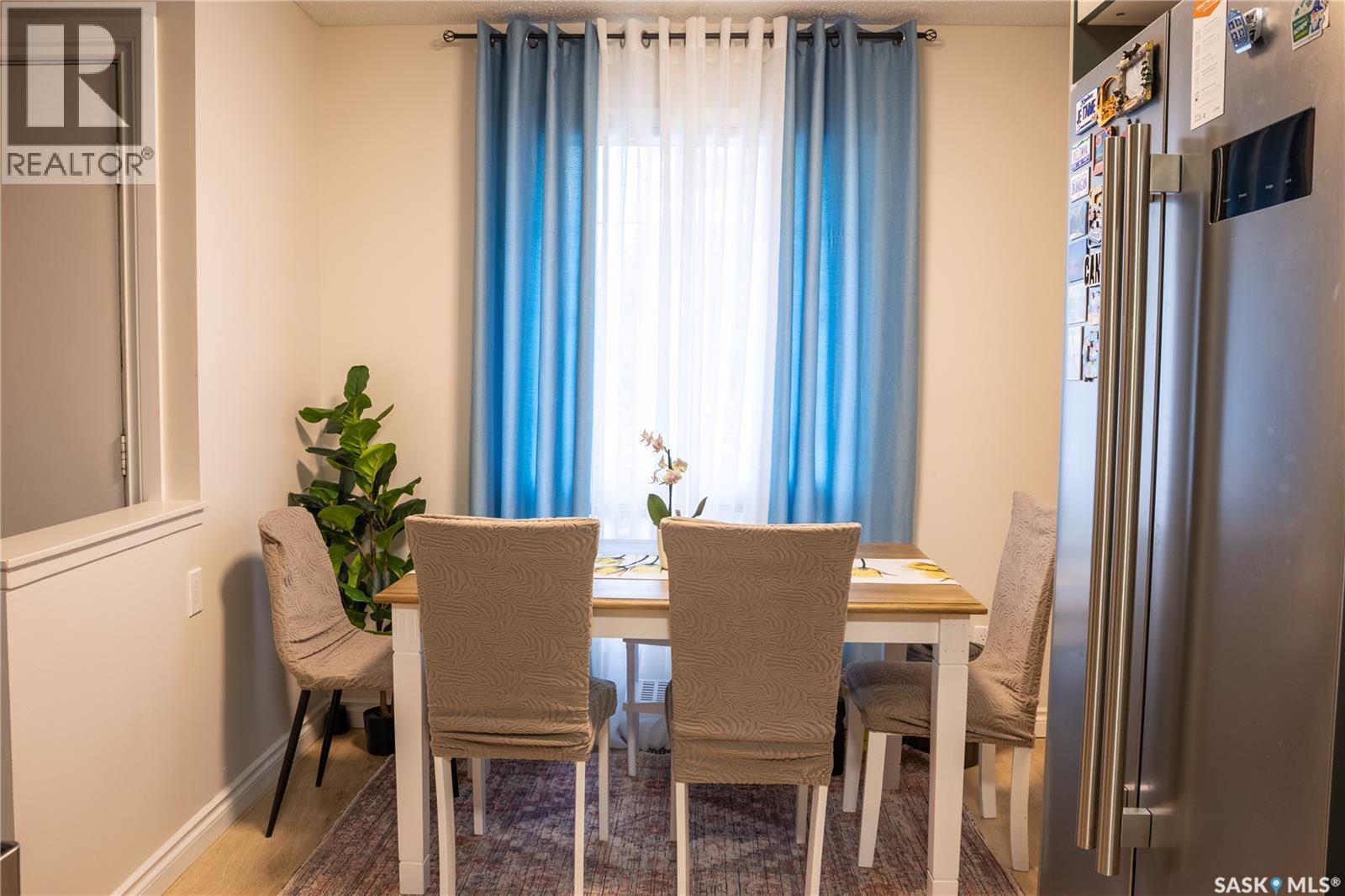 59 1128 Mckercher Drive, Saskatoon, SK - Indoor Photo Showing Dining Room