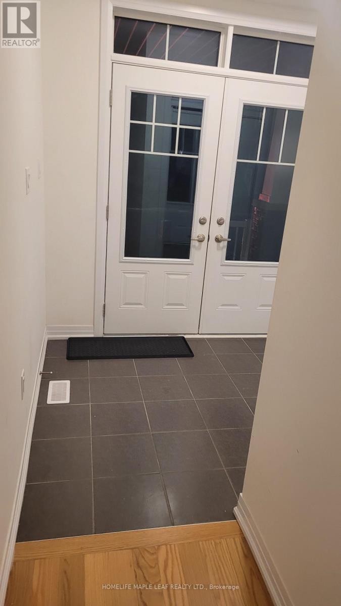 29 Selection Heights, Thorold, ON - Indoor Photo Showing Other Room