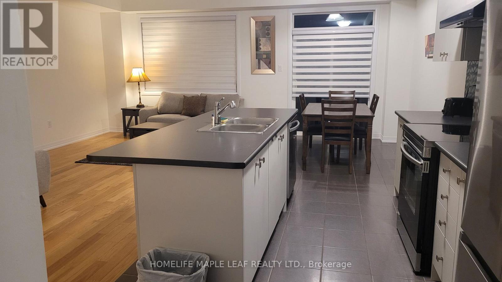 29 Selection Heights, Thorold, ON - Indoor Photo Showing Kitchen