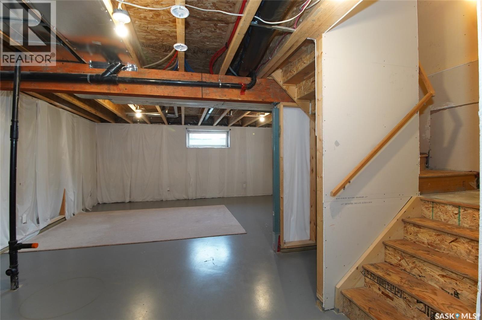 4541 Green Rock Road, Regina, SK - Indoor Photo Showing Basement