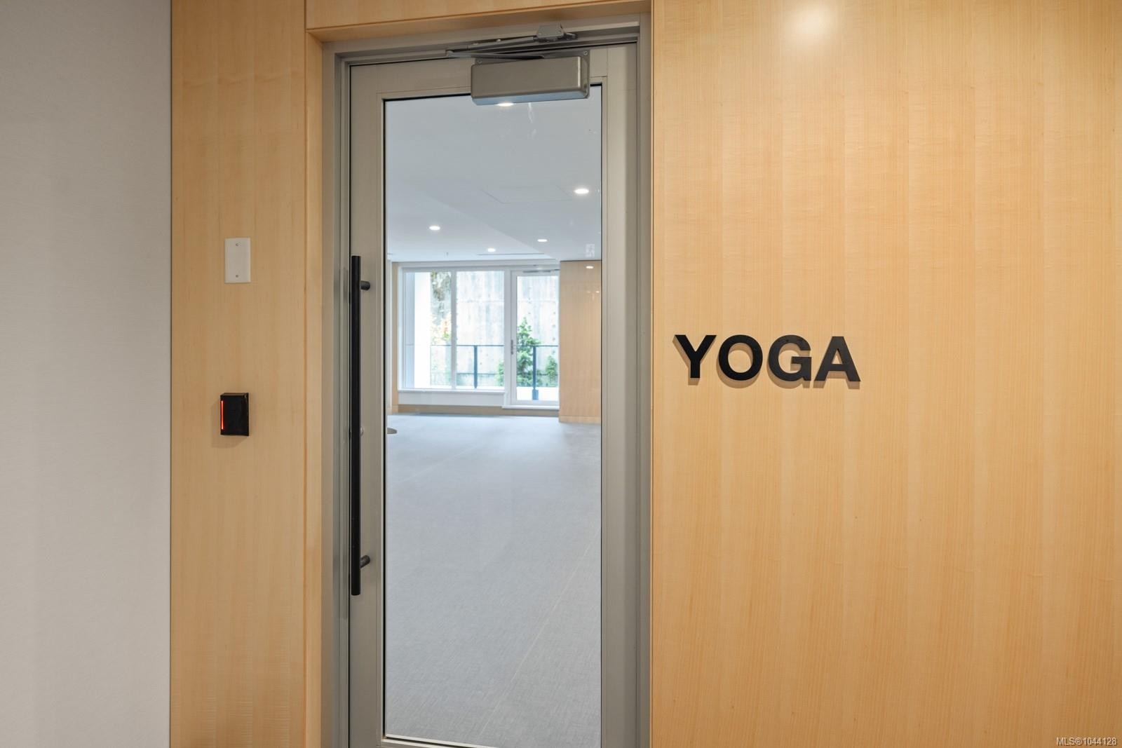 #1002-2000 Hannington Rd, Langford, BC - Indoor Photo Showing Other Room