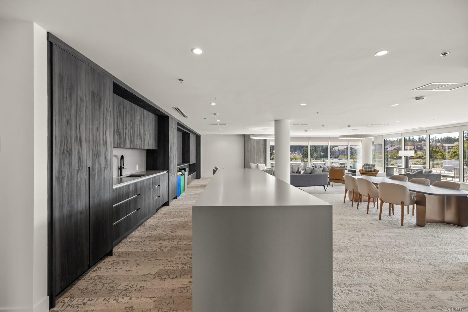 #1002-2000 Hannington Rd, Langford, BC - Indoor