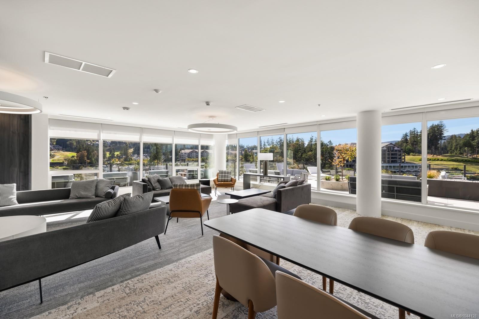 #1002-2000 Hannington Rd, Langford, BC - Indoor