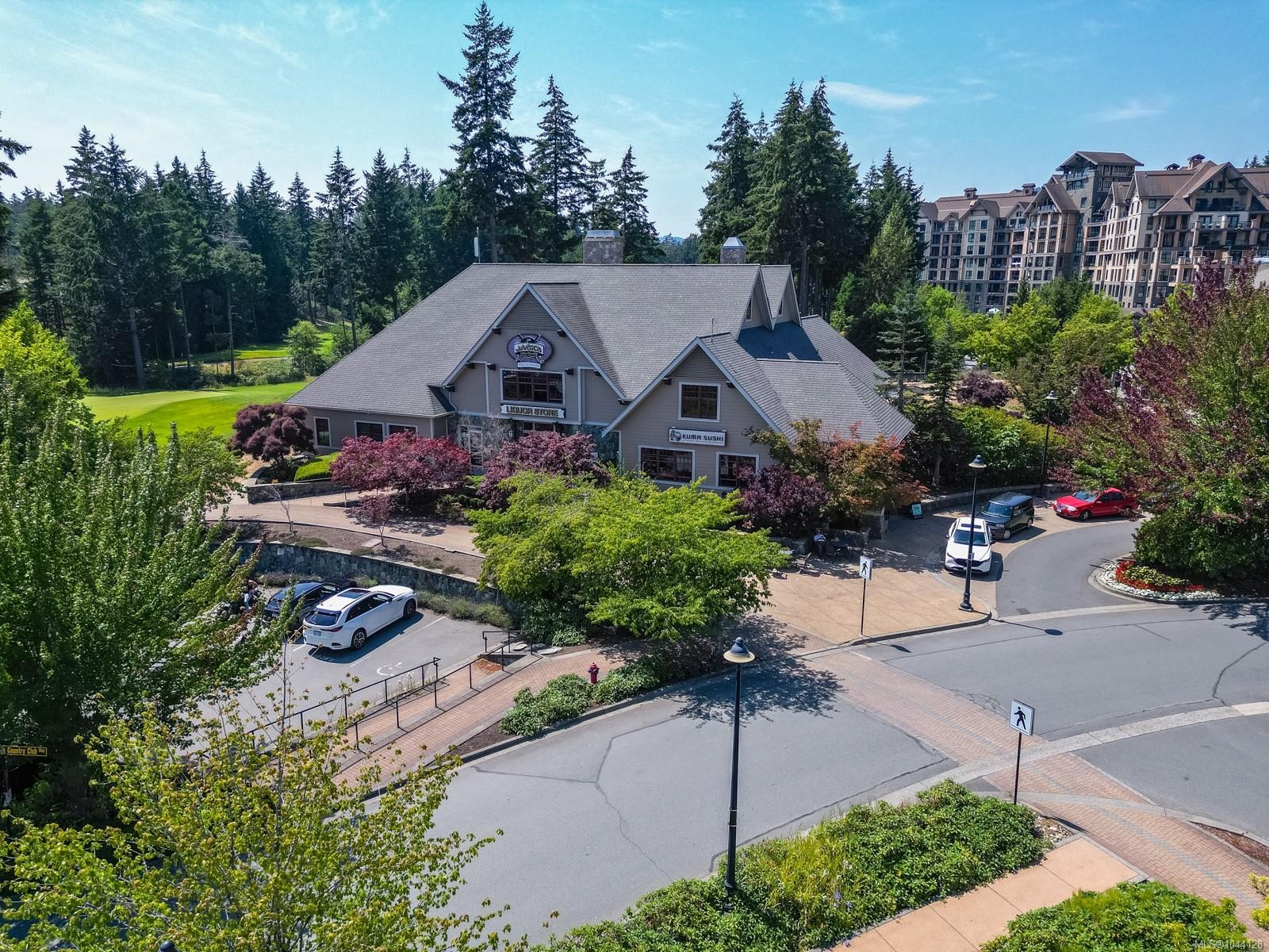 #1002-2000 Hannington Rd, Langford, BC - Outdoor