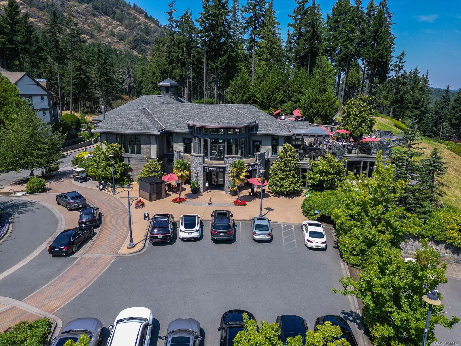 #1002-2000 Hannington Rd, Langford, BC - Outdoor