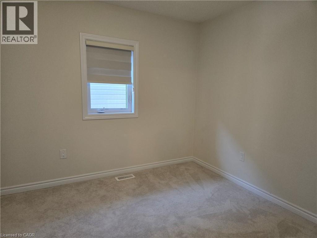 395 Barker Parkway, Thorold, ON - Indoor Photo Showing Other Room