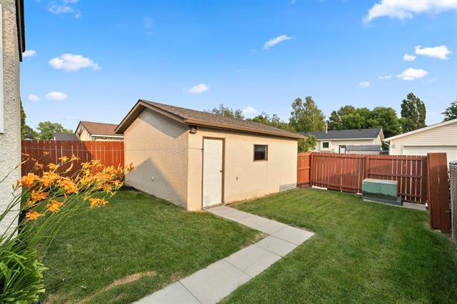 1186 Devonshire Dr, Winnipeg, MB