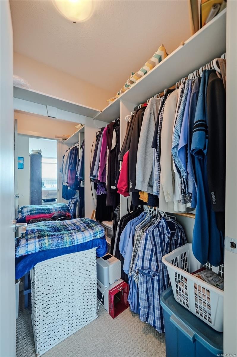 #1106-38 Front St, Nanaimo, BC - Indoor With Storage