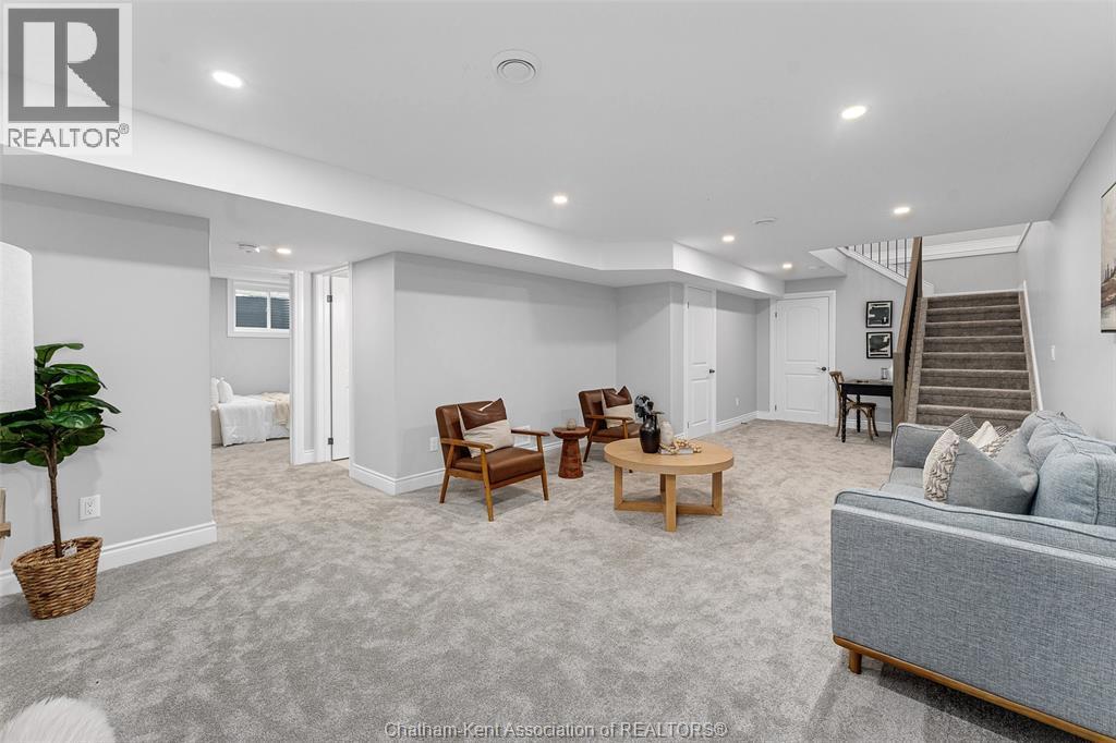 105 Brighton Place, Chatham, ON - Indoor