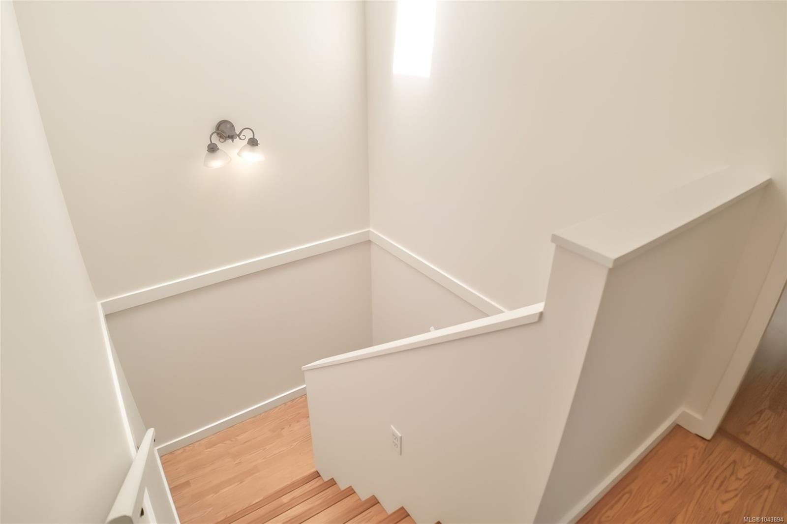 #B-330 Lone Cone Rd, Tofino, BC - Indoor Photo Showing Other Room