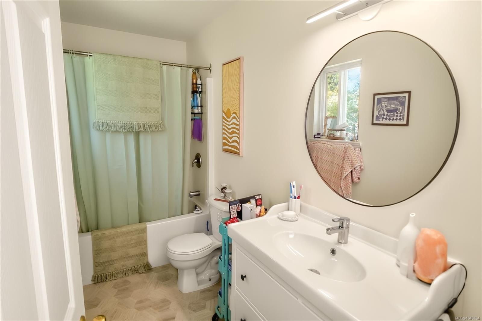 #B-330 Lone Cone Rd, Tofino, BC - Indoor Photo Showing Bathroom