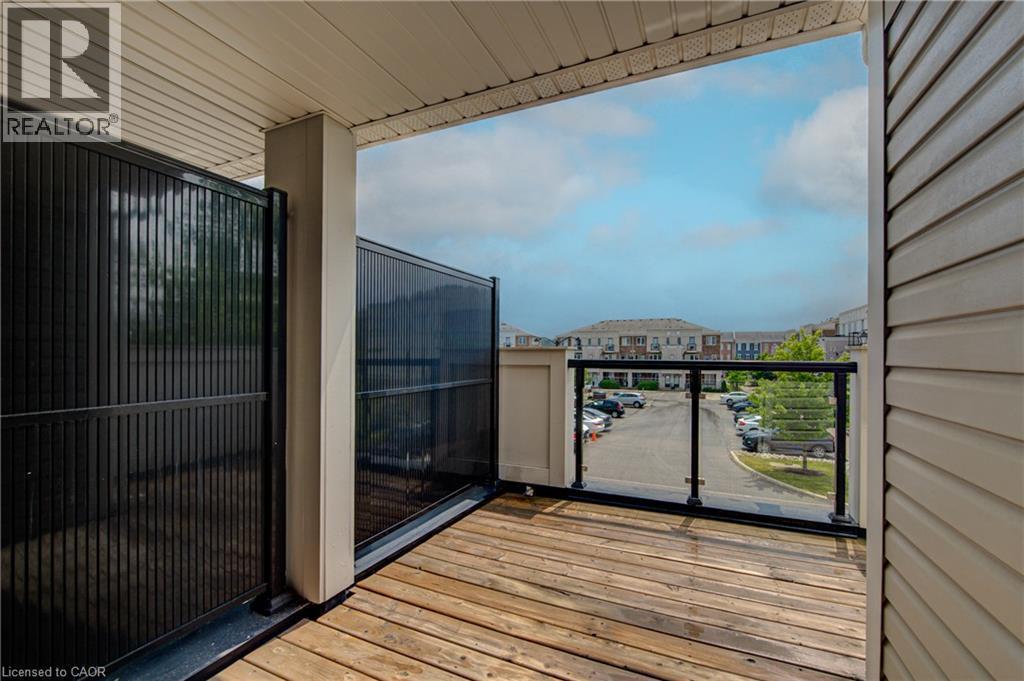 911 Apple Hill Lane, Kitchener, ON - Outdoor With Balcony With Exterior