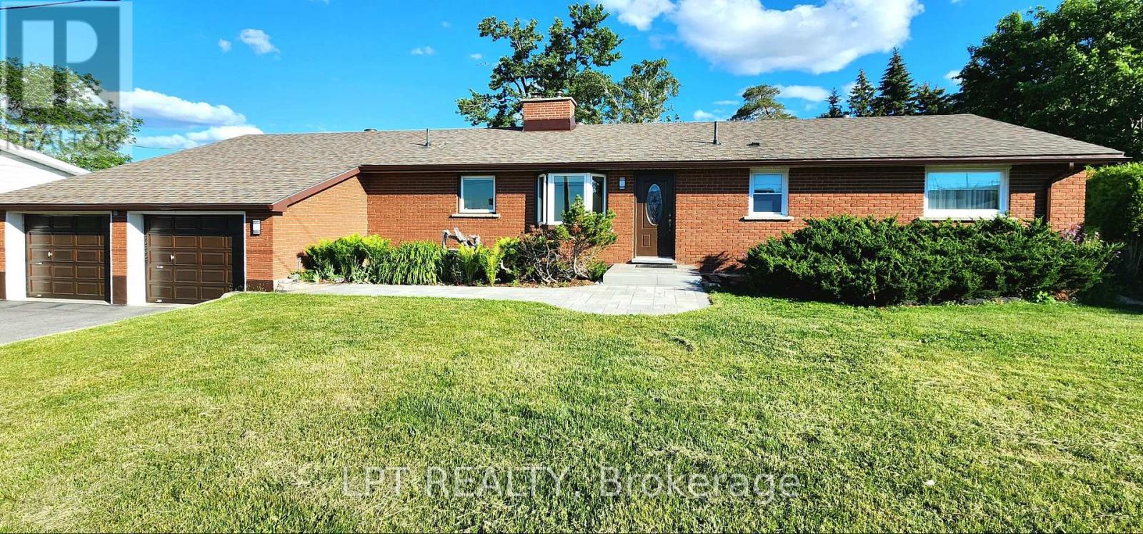 585 Mapleview Drive E, Barrie, ON