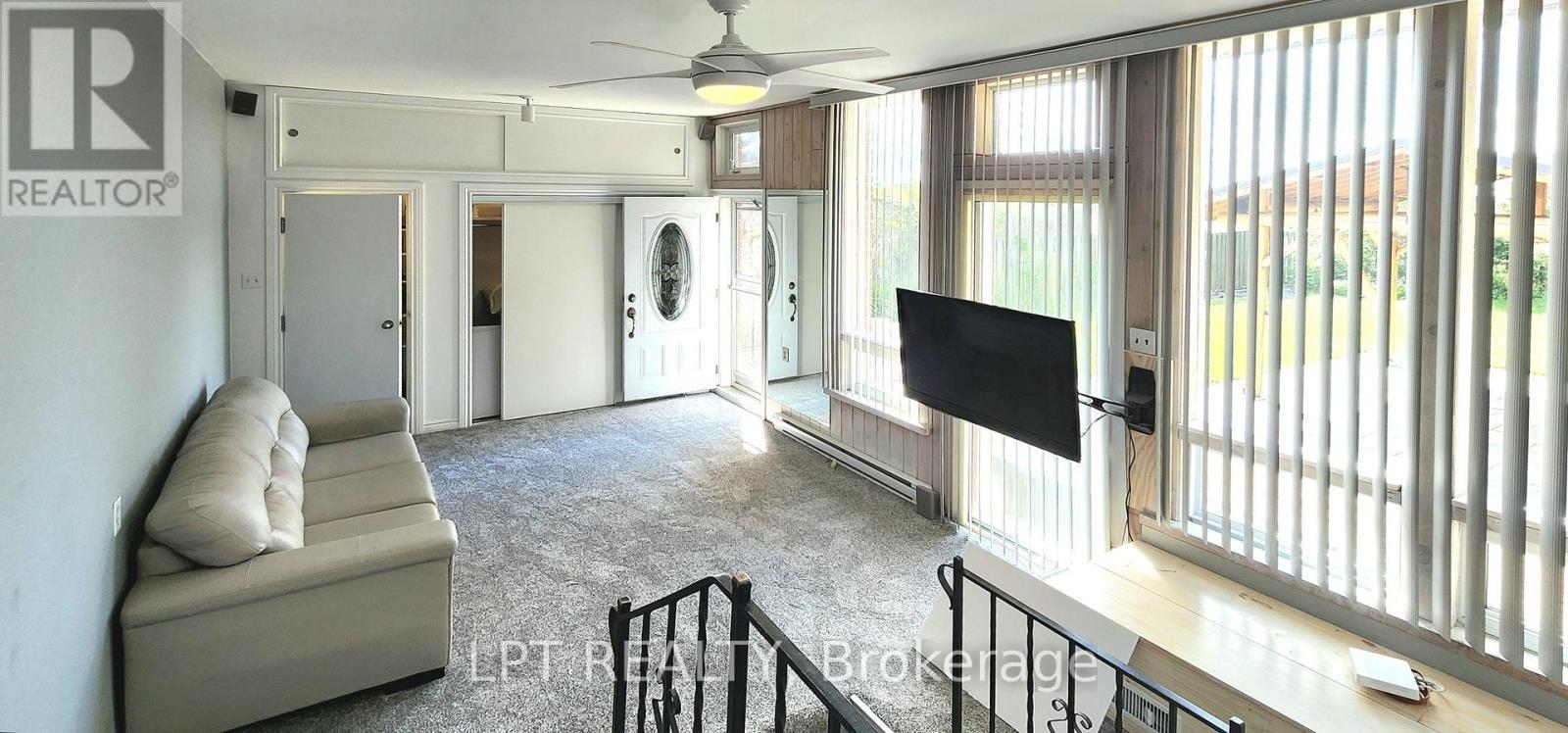 585 Mapleview Drive E, Barrie, ON