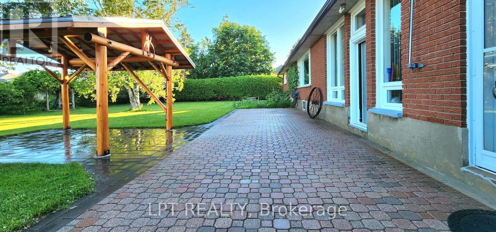 585 Mapleview Drive E, Barrie, ON