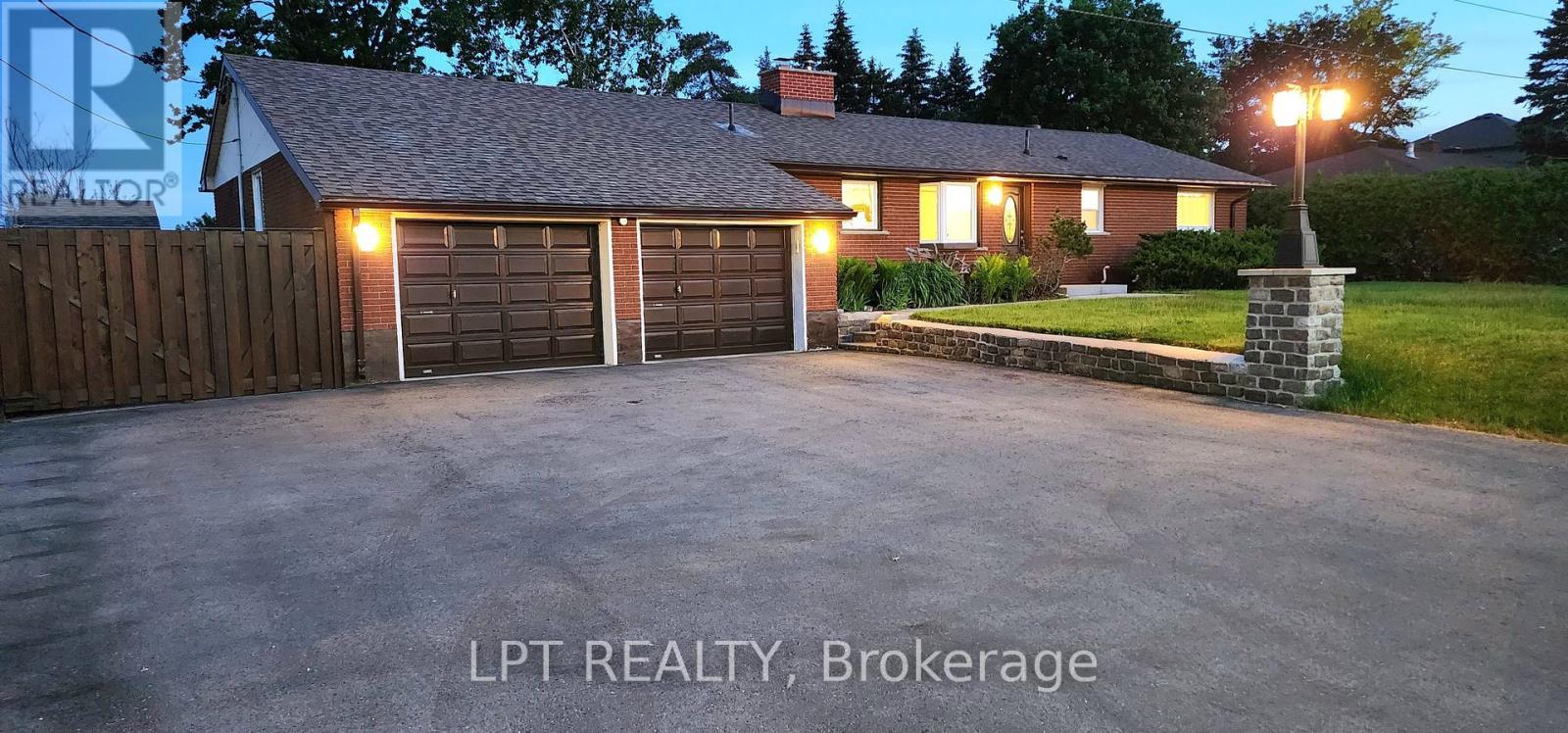 585 Mapleview Drive E, Barrie, ON