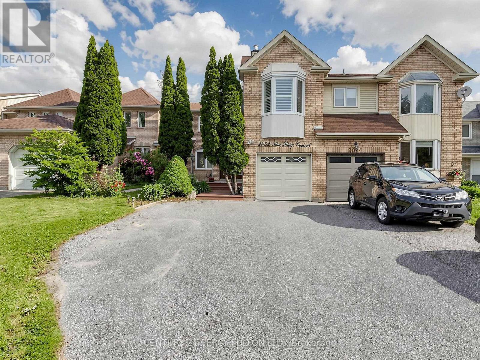 Front of House - 2052 Blue Ridge Crescent, Pickering, ON - Outdoor With Facade