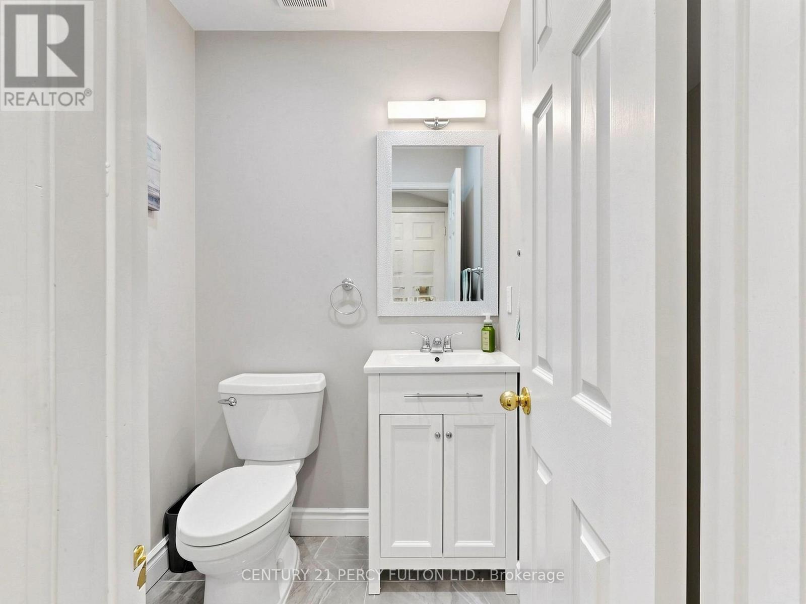 Powder Room - 2052 Blue Ridge Crescent, Pickering, ON - Indoor Photo Showing Bathroom