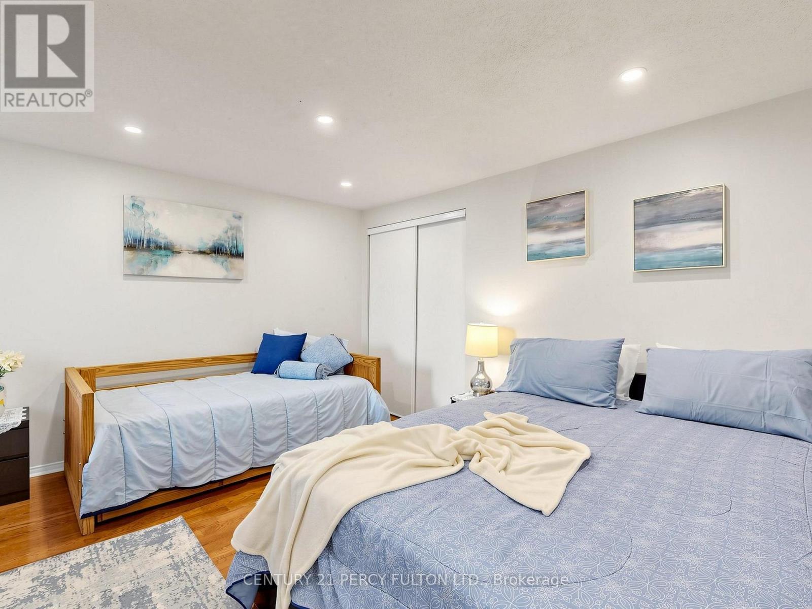 Second Bedroom - 2052 Blue Ridge Crescent, Pickering, ON - Indoor Photo Showing Bedroom